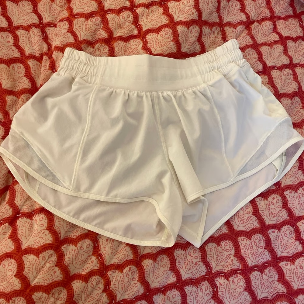 White Lulu hotty hots